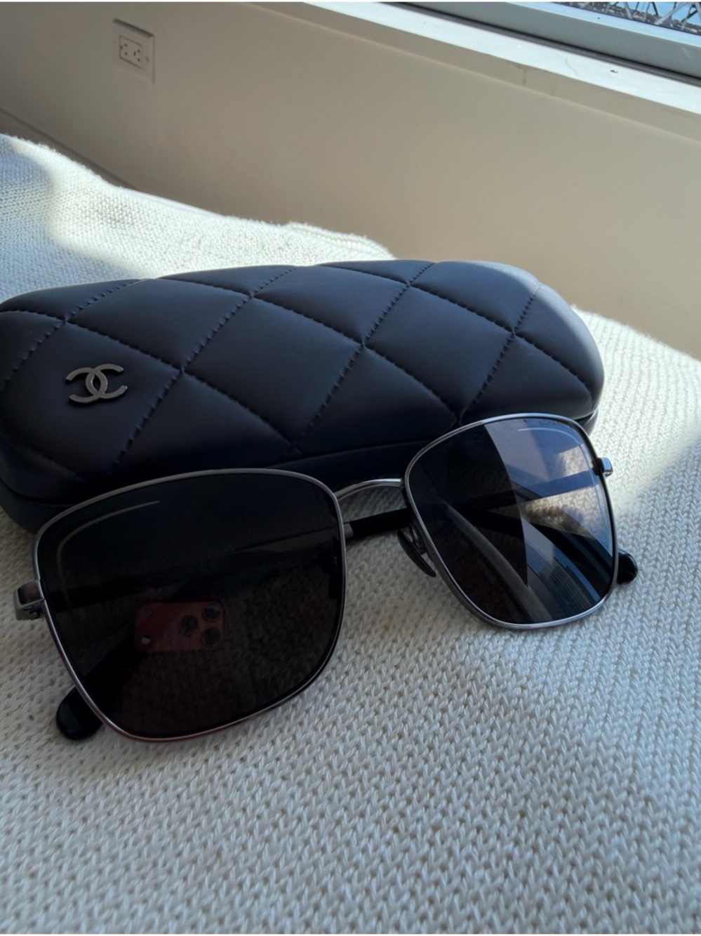 CHANEL Black Cat eye Metal-Frame Sunglasses with Sunglasses Case -NEW